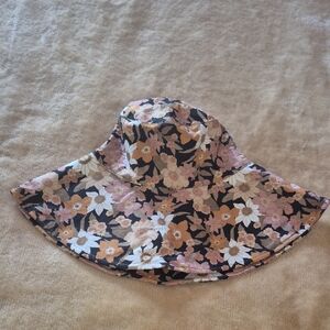 Elegant Floral Sun Hat - Black, White, and Tan